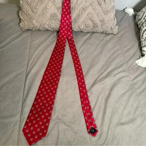 Jos A. Banks men’s 100% silk ties red with blue geometric pattern